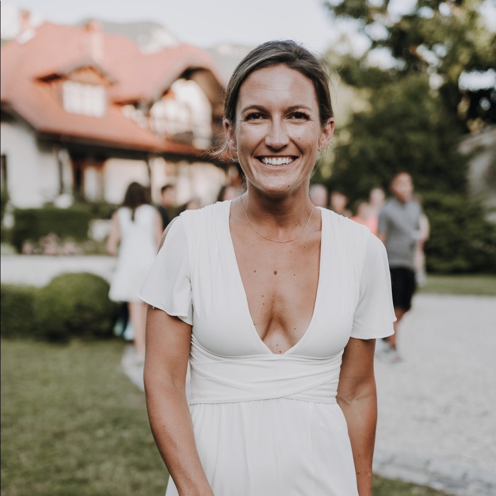 Meet your Posher, Becca